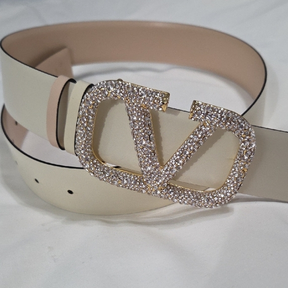Valentino Garavani Cream Belt with Gold Sparkle Buckle - Picture 15 of 15
